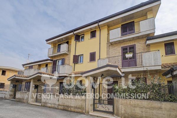 Villa a schiera in Via Il Pinturicchio 6, San Salvo — foto 2 di 5