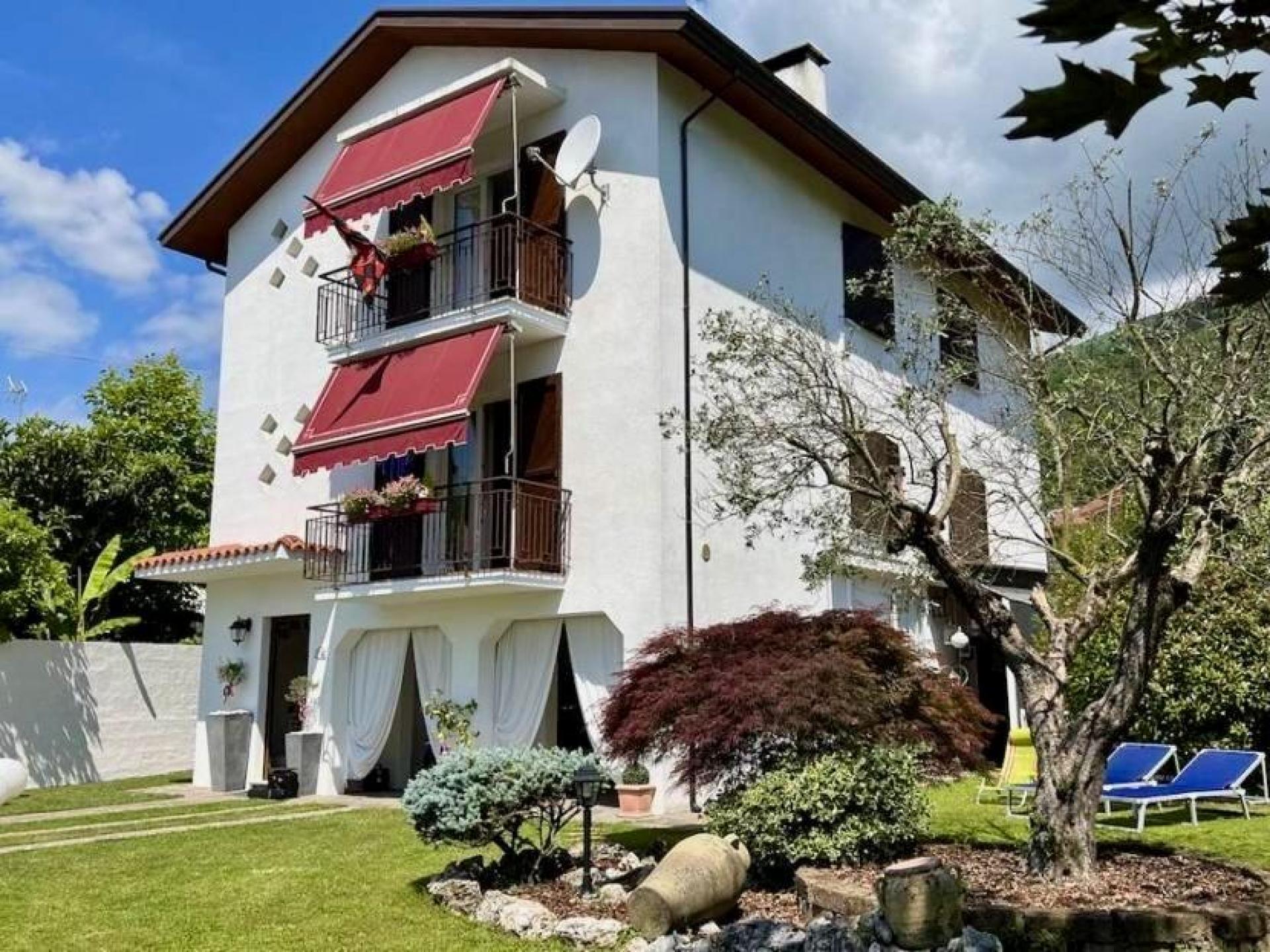 Villa unifamiliare, Travesio