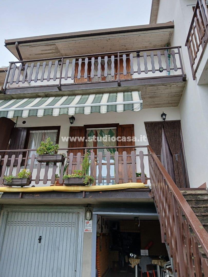 Bilocale in Via Roncaglia, Zogno — foto 3 di 5