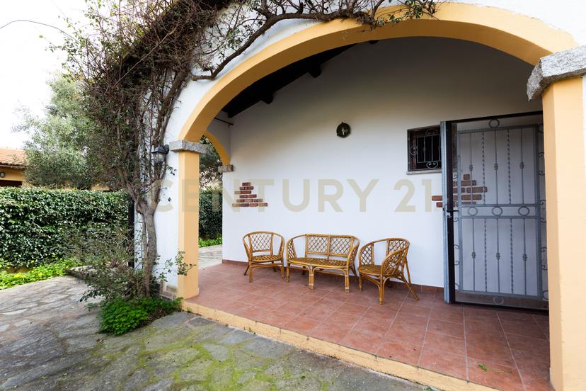 Casa indipendente in Via Madrid, San Teodoro — foto 4 di 5