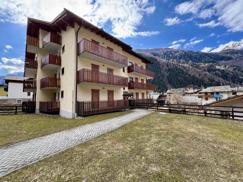 Bilocale in Via delle Rimembranze, Campodolcino — foto 2 di 5