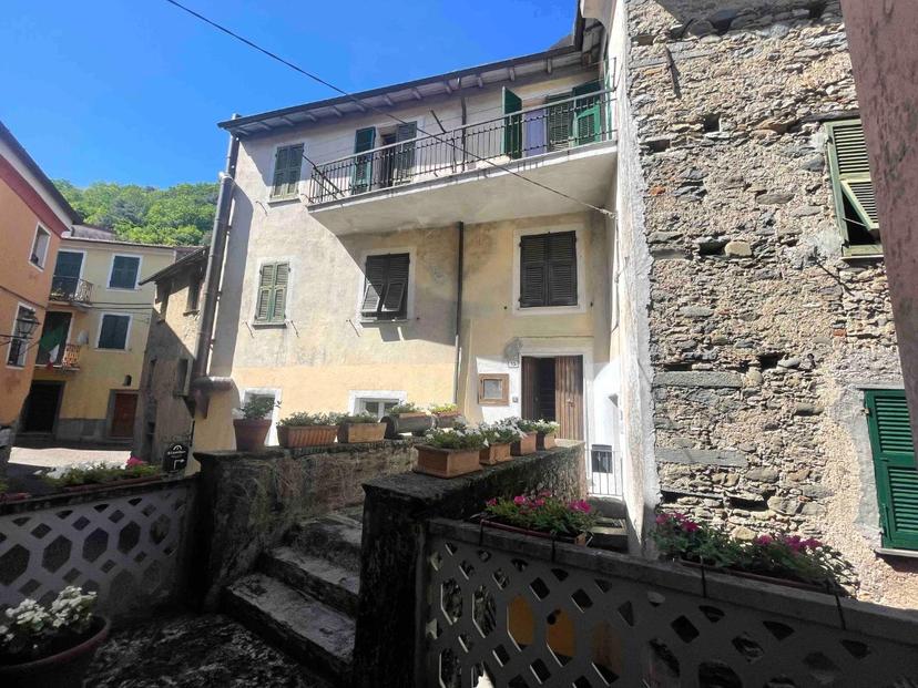 Terratetto in Affaele Bellani 19020, Pignone