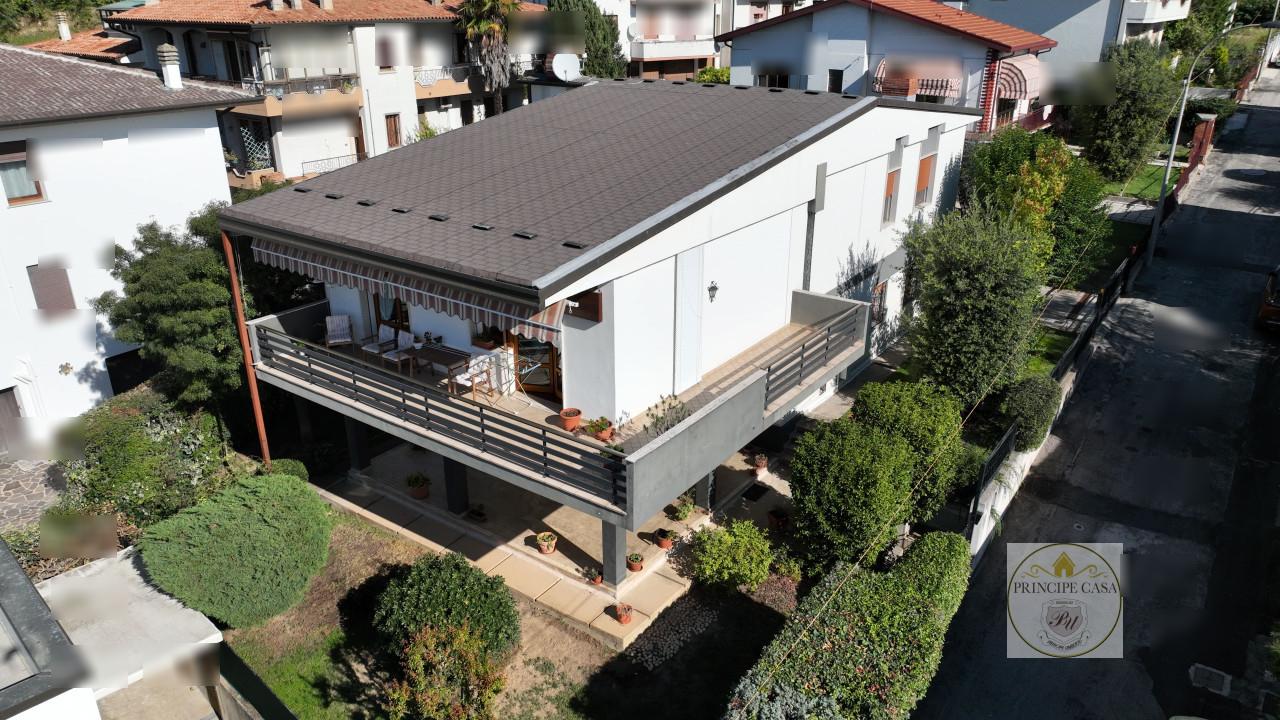 Casa indipendente in Via Vittorio Veneto, Este