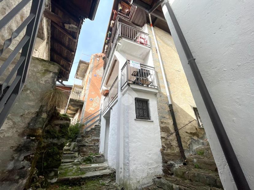 Casa indipendente in Via Montebello 10, Cossogno — foto 2 di 5