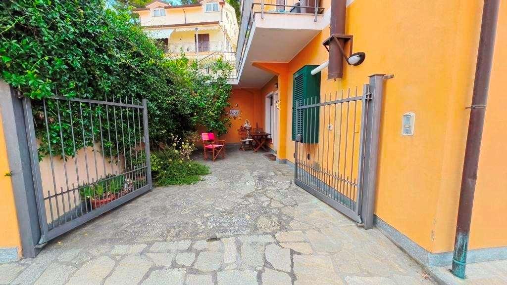 Quadrilocale in Via San Luigi, Andora