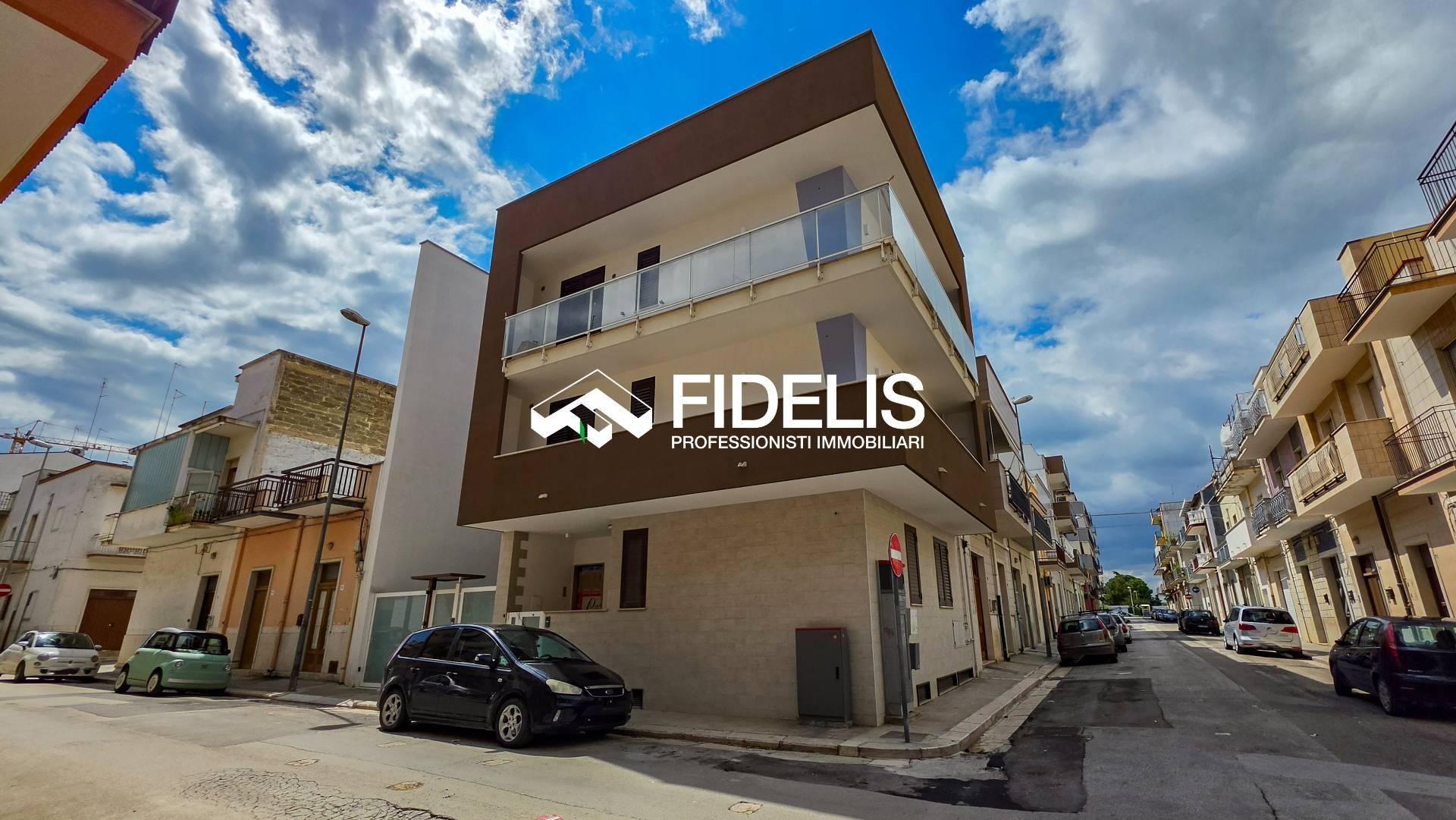Trilocale in Via Saccotelli E Lotti 36, Andria