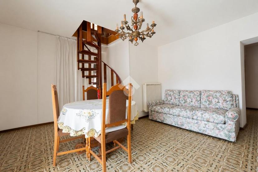 Appartamento in Via dell'Asilo, Trento