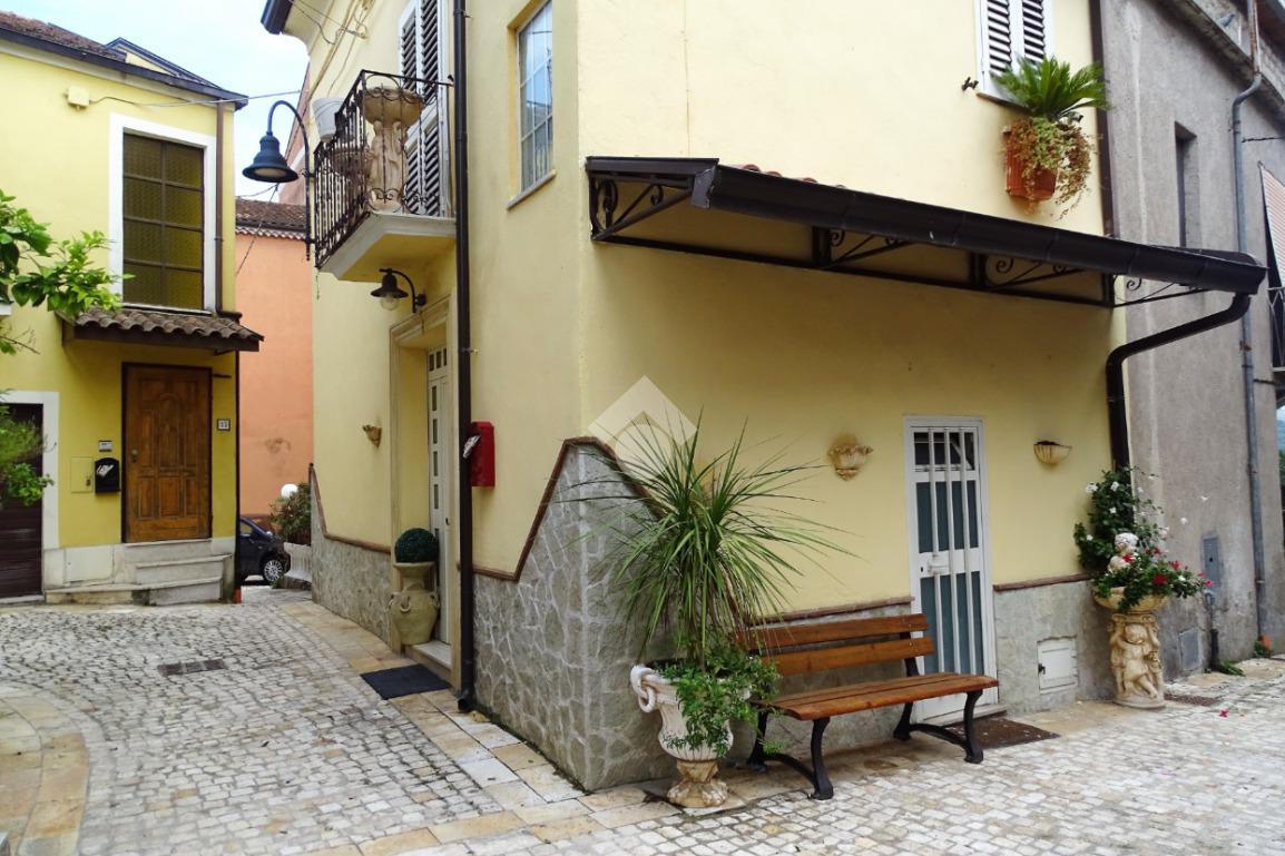 Casa indipendente in Via Sant'Angelo in Theodice 19, Cassino