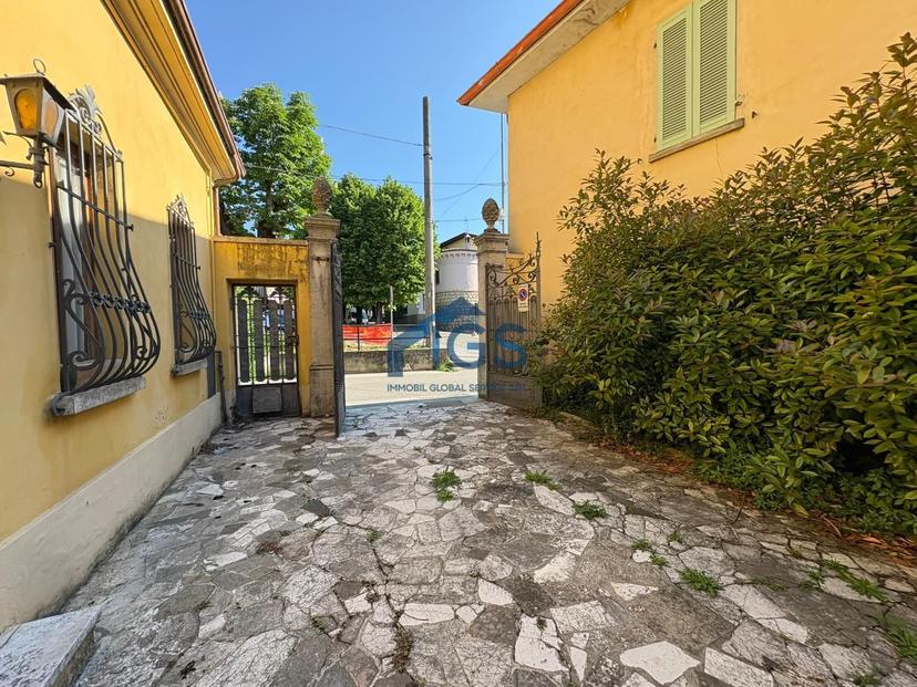 Villa in Via Don Giovanni Minzoni 5, Rovato — foto 2 di 5