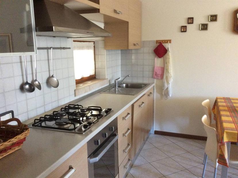 Bilocale in Via Giunio Bruto, Desenzano del Garda