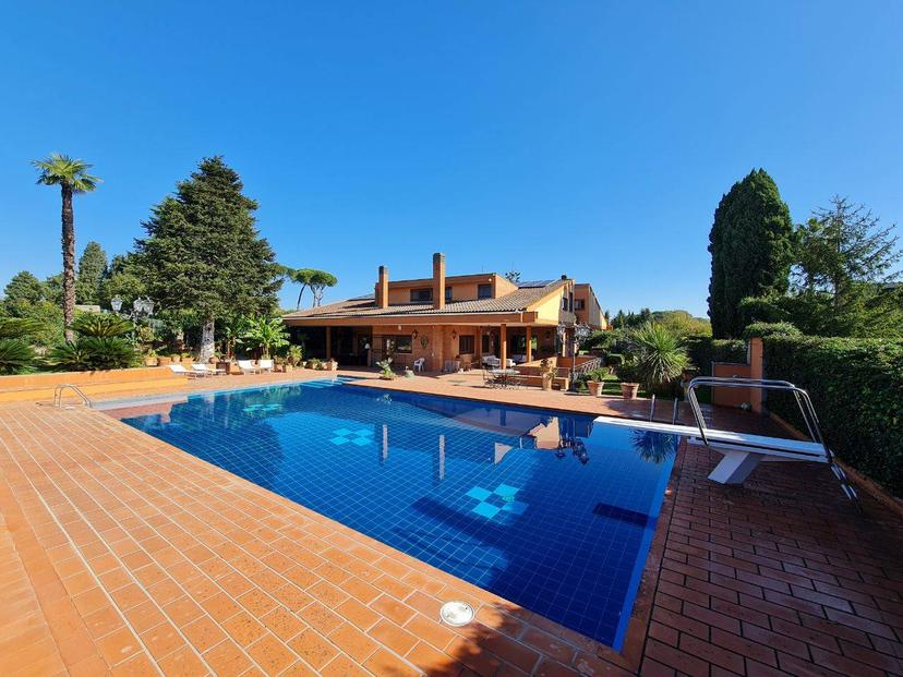 Villa in Largo dell'Olgiata 15, Roma — foto 2 di 5