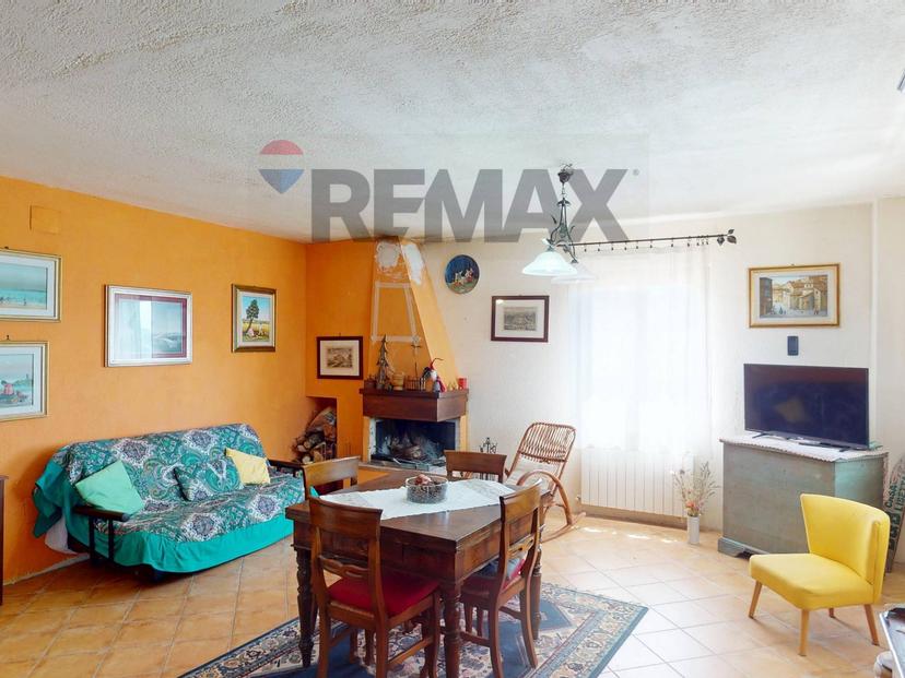 Casa indipendente, Valtopina — foto 3 di 5