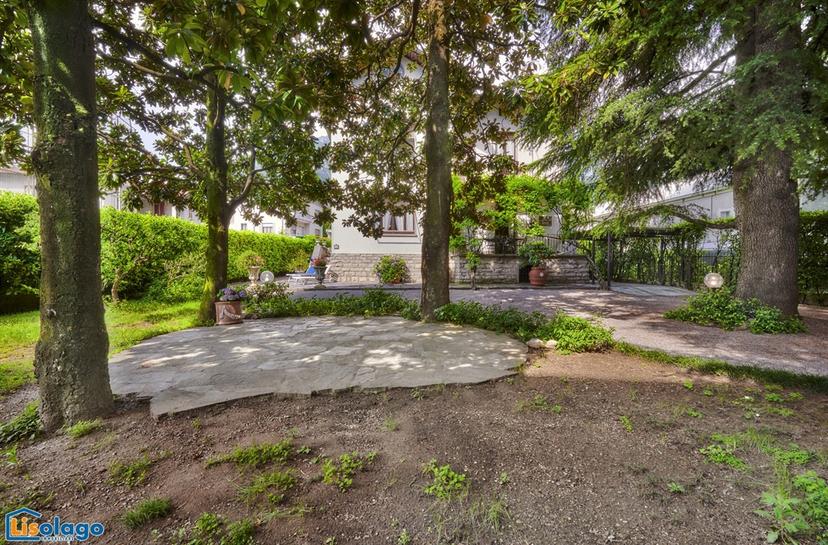 Villa in Piazza Sacro Cuore 10/C, Mandello del Lario — foto 2 di 5
