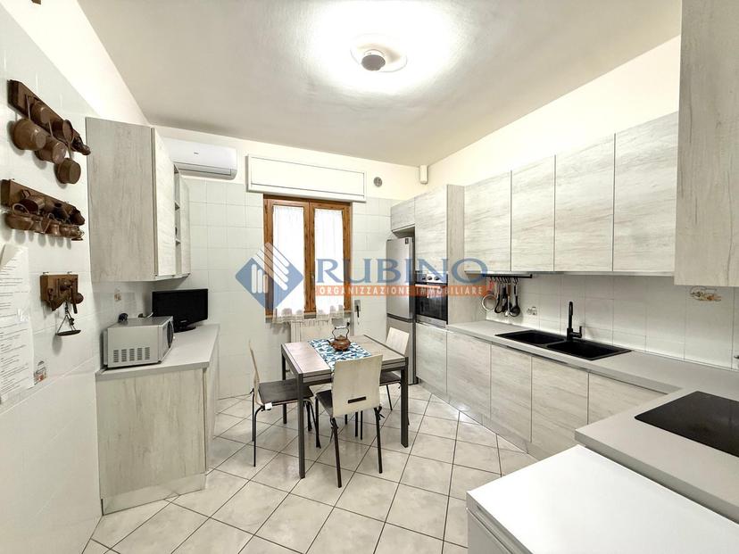 Quadrilocale in Via Ugo La Malfa 6, Trani — foto 5 di 5