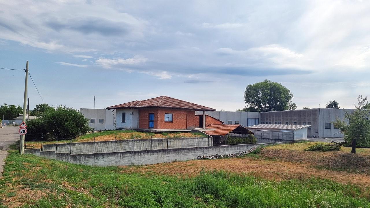 Casa indipendente in Via Santa Marta, Gattinara