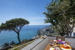 Monolocale, Furore