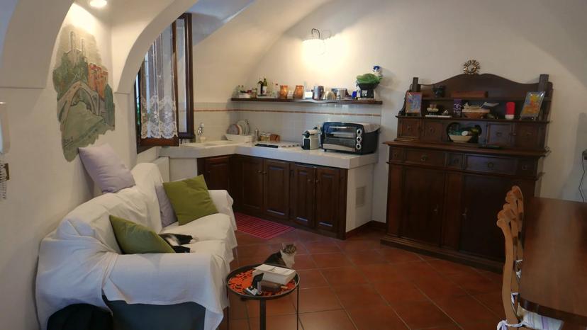 Bilocale in Via Castello, Dolceacqua — foto 2 di 5