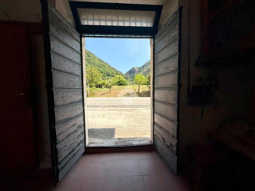 Casa indipendente in Via di Porta Romana 196, Gubbio — foto 3 di 5