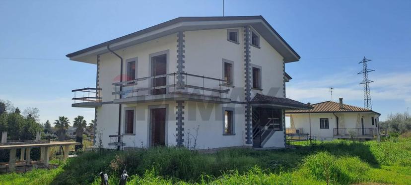 Villa, Minturno — foto 2 di 5