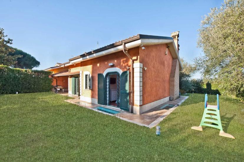 Villa a schiera in Via Padre Antonio Rocchi  30, Grottaferrata — foto 4 di 5