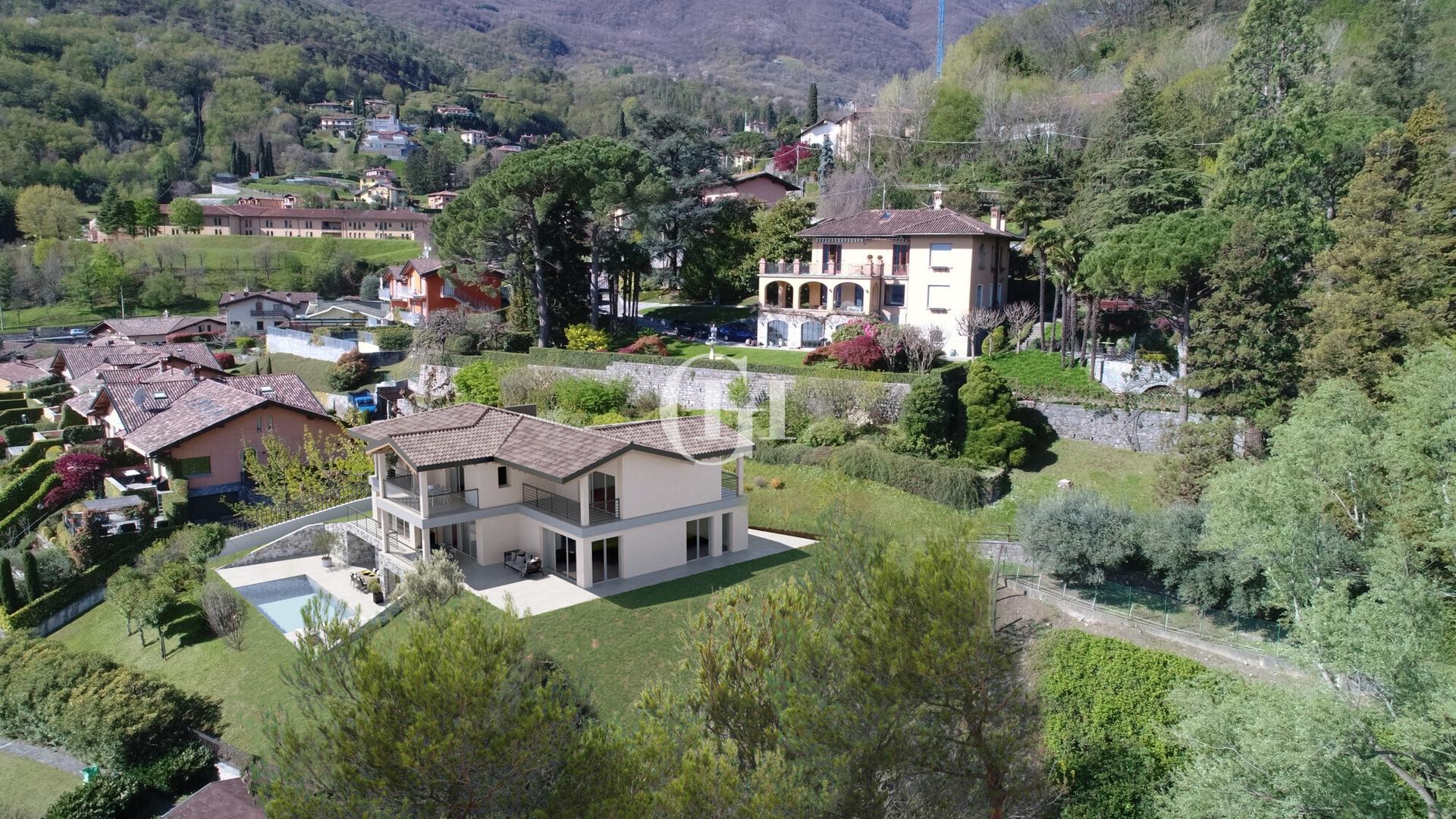 Villa unifamiliare in Via Luigi Cadorna 94, Menaggio