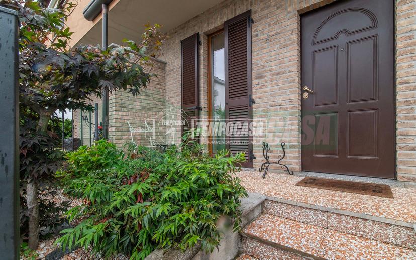 Villa a schiera, Turate — foto 3 di 5