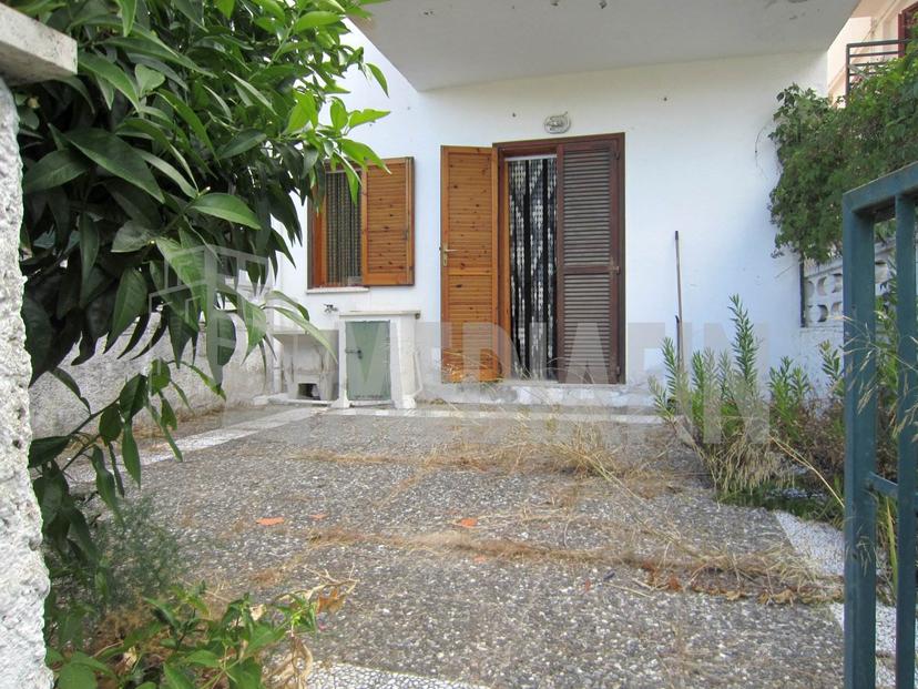 Bilocale in Via Gramsci, Calopezzati