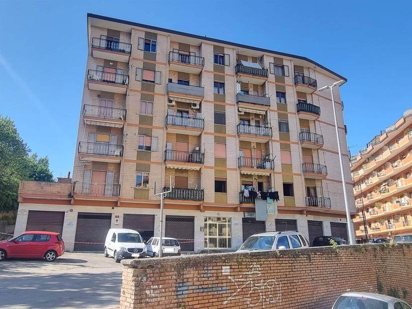 Quadrilocale in Via Paolo Carafa, Avellino — foto 4 di 5