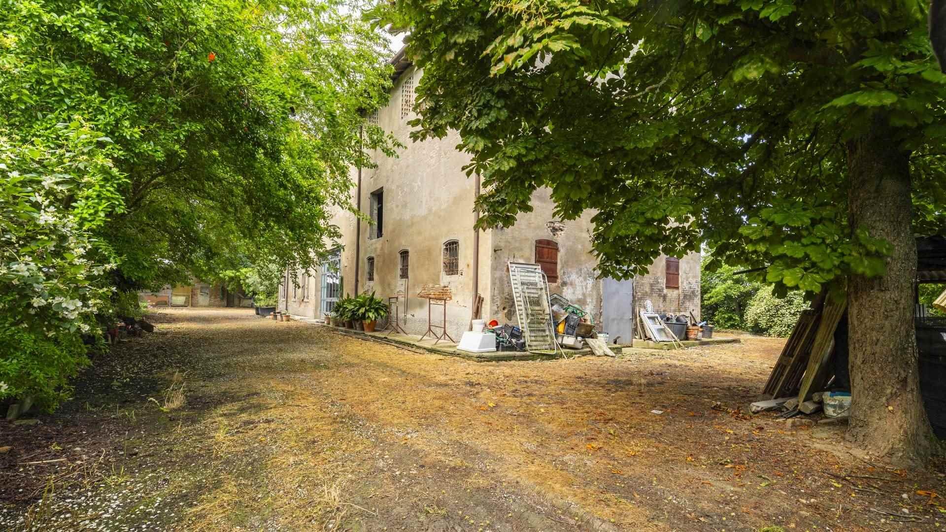 Casa indipendente, Modena