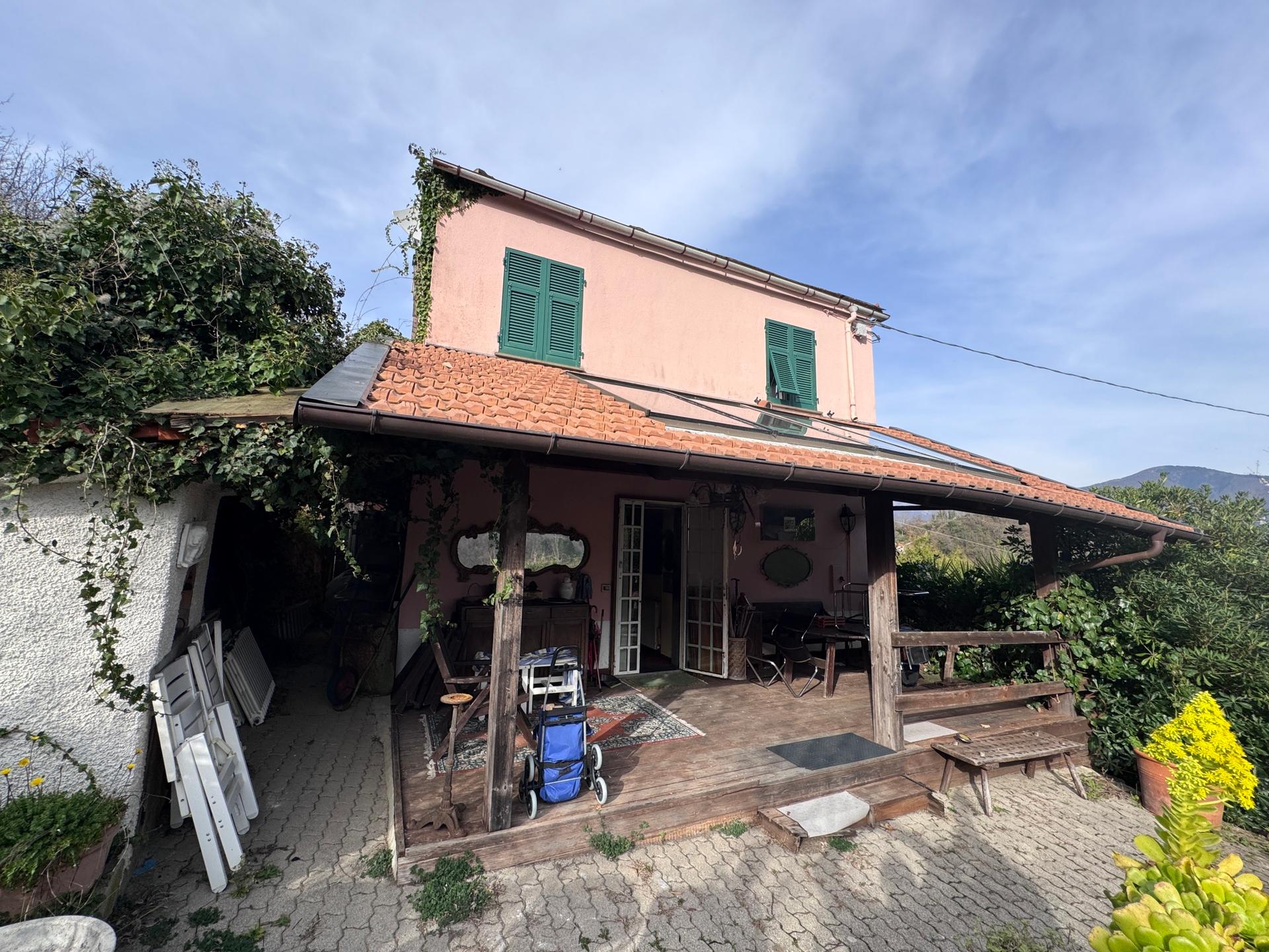 Casa indipendente in Via Ramazzù 46, Borzonasca