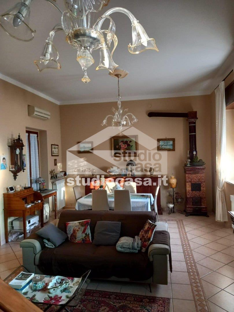 Casa indipendente in Vittorio Veneto, Santa Cristina e Bissone