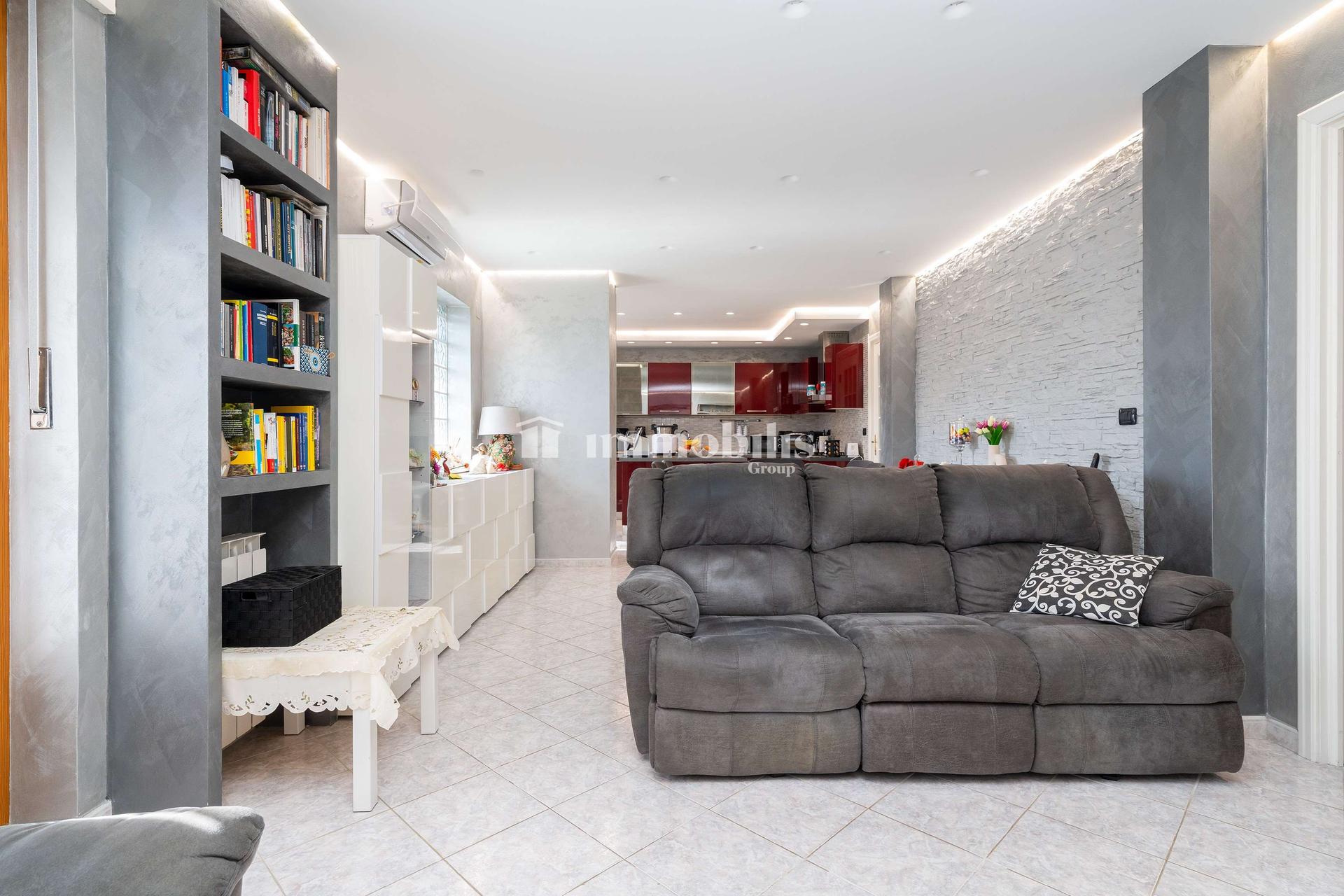 Villa bifamiliare in Via Bruno Buozzi 17, Collegno