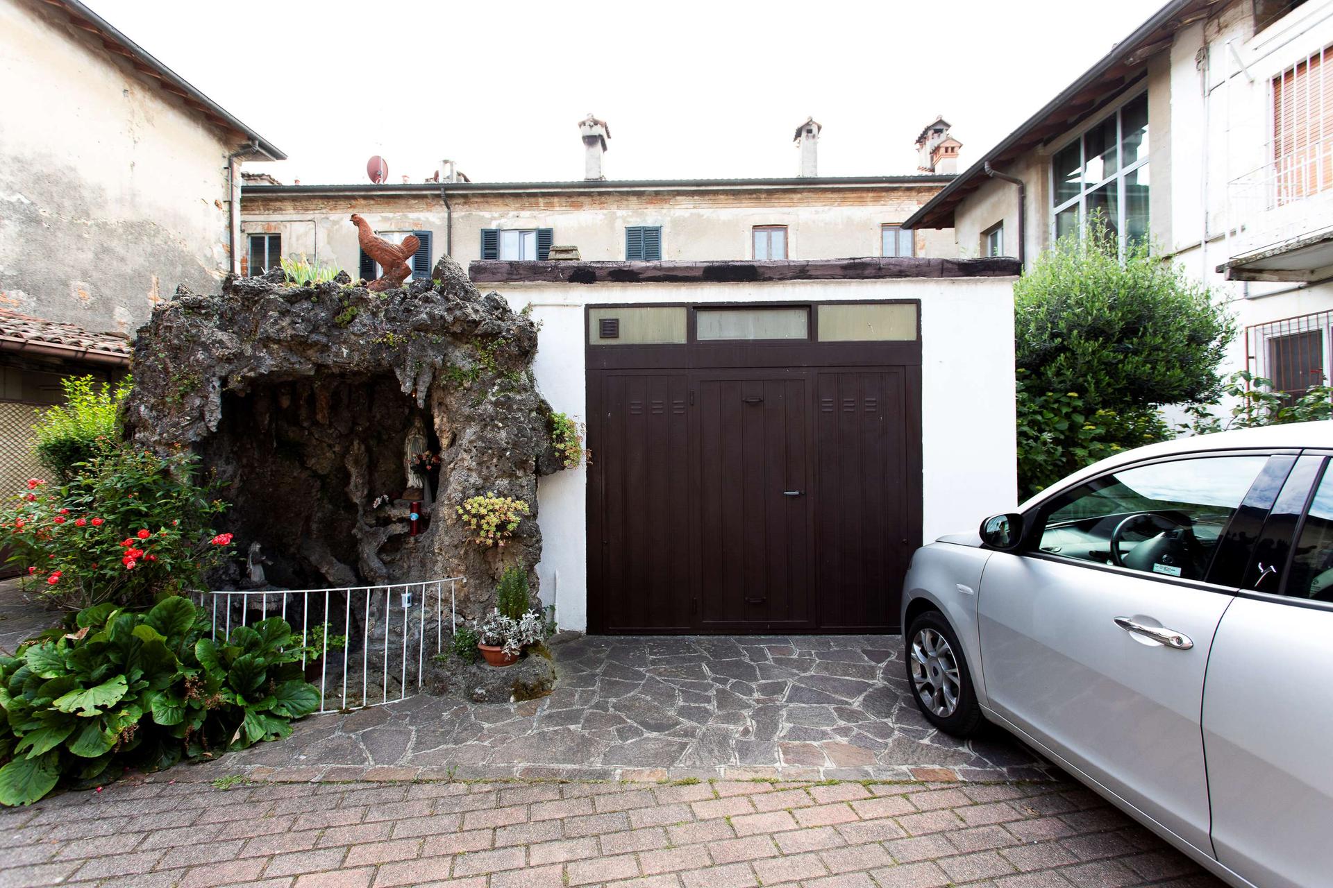 Quadrilocale in Via Roma 107, Inverigo