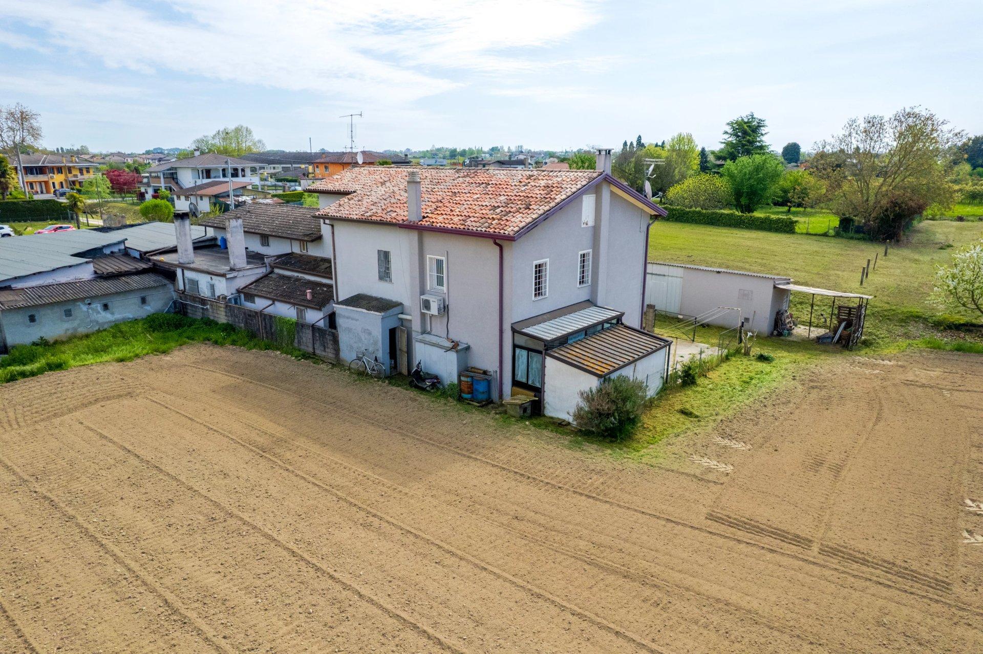 Casa indipendente, Campolongo Maggiore