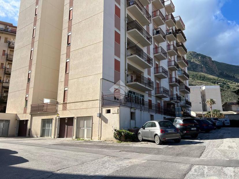 Quadrilocale in Via Locarno 2, Castellammare del Golfo — foto 2 di 5