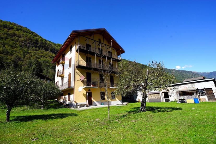 Trilocale in Via Monterosa 57, Scopa — foto 3 di 5
