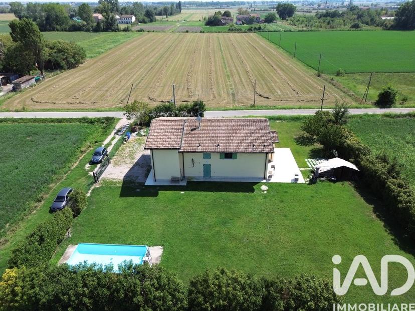 Villa in Via Ronchetti 17, Concordia sulla Secchia