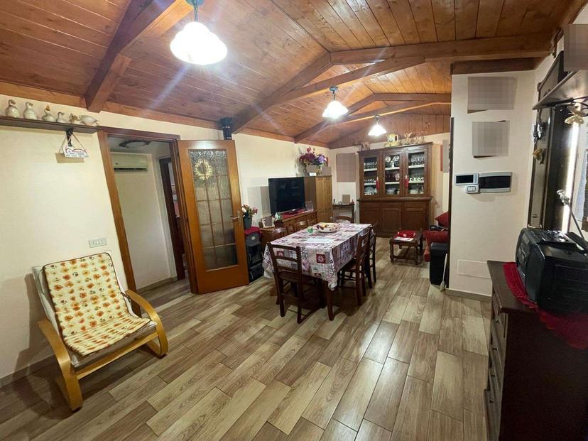 Casa indipendente, Latina — foto 2 di 5