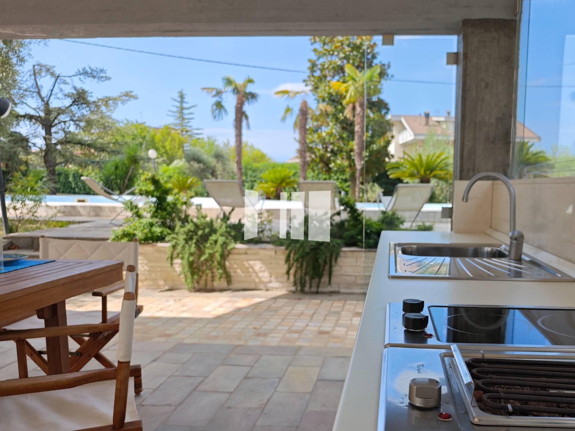 Villa in Via Sandro Pertini 14, Mosciano Sant'Angelo