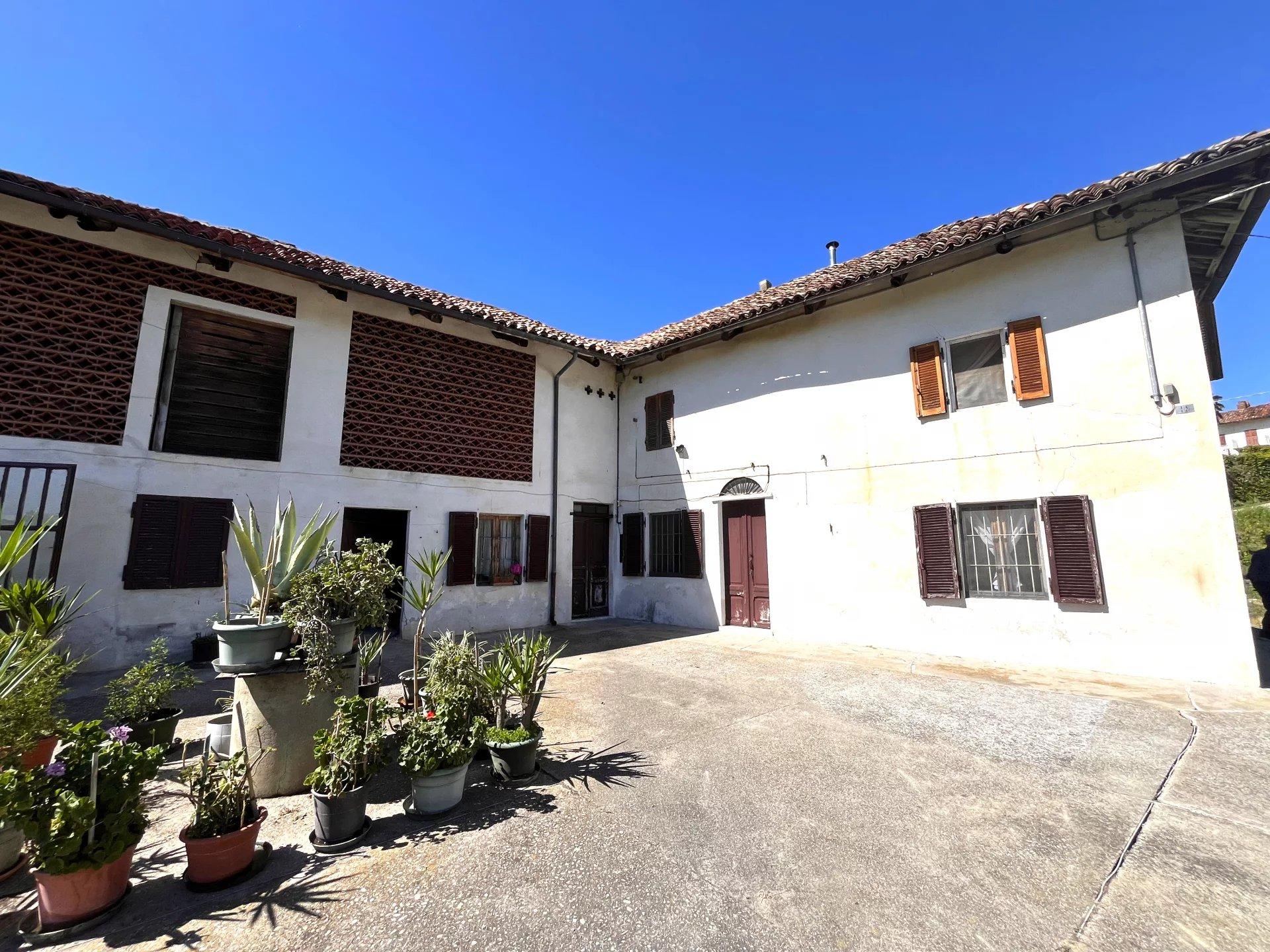 Cascina in Neive, Neive