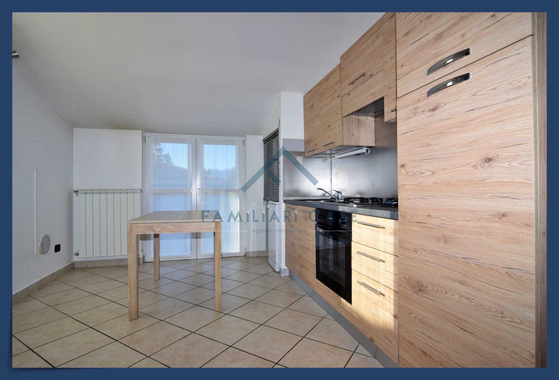 Bilocale in Via Piave, Azzate
