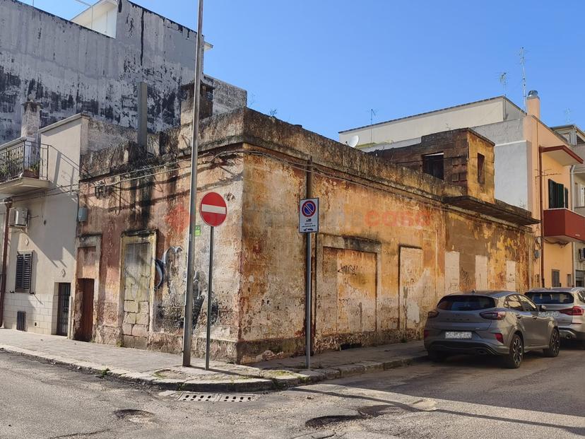 Casa indipendente in Via Palermo Ang. Via Taranto Snc, Grottaglie — foto 2 di 5