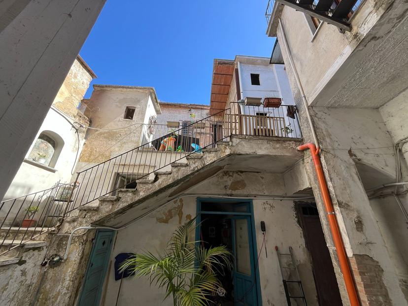Appartamento in Via San Francesco d'Assisi Snc, Maddaloni — foto 2 di 5