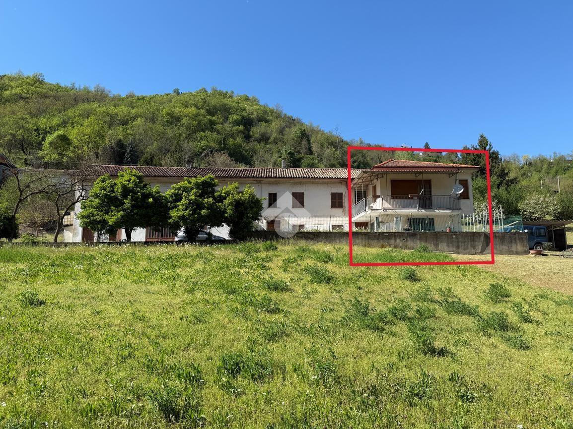 Casa indipendente in Regione Rocchea 32, Canelli