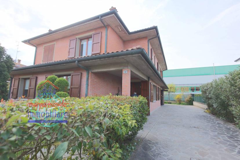 Villa in Via Papa Giovanni XXIII 14/B, Malalbergo — foto 2 di 5