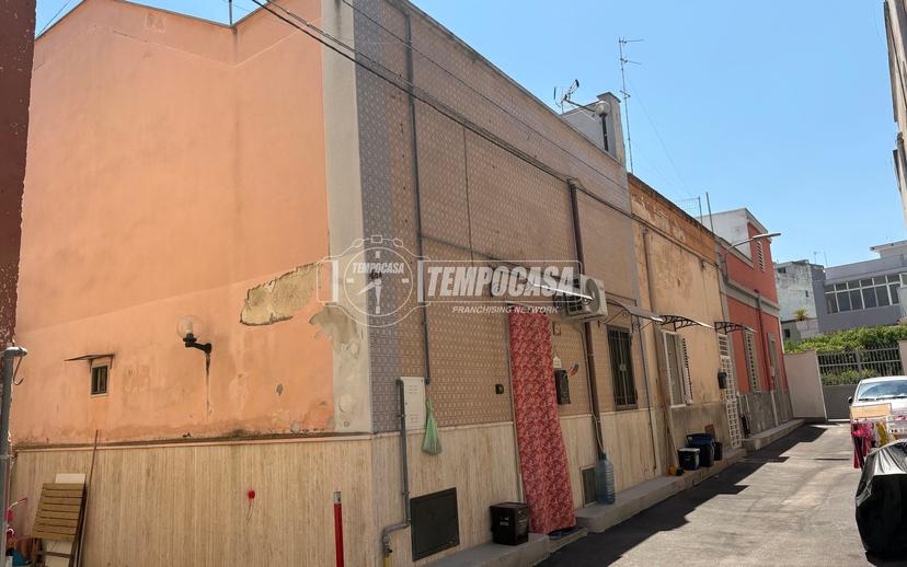 Casa indipendente in Via Pollaioli, Bari — foto 4 di 5