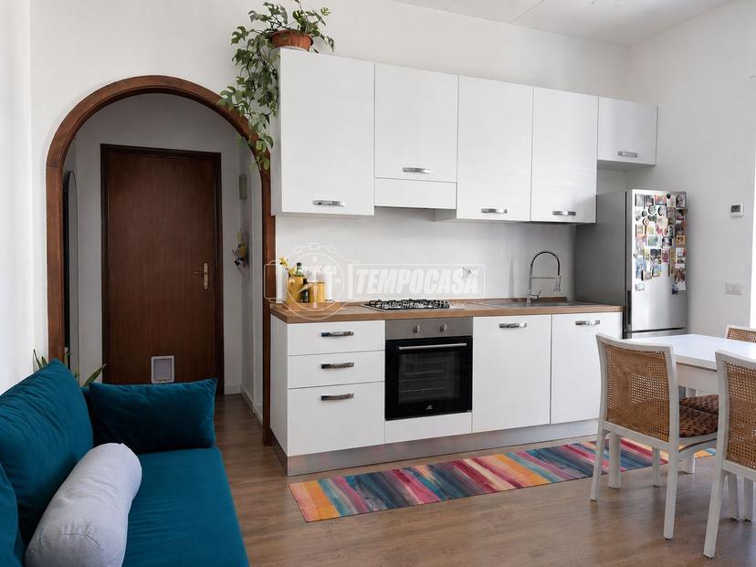 Bilocale in Via Magenta 33, Lomagna — foto 3 di 5
