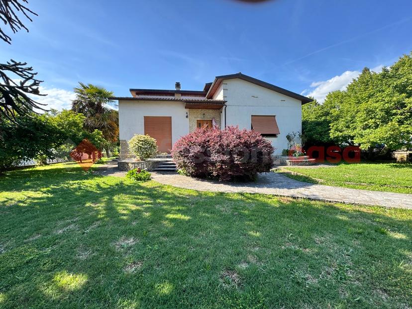 Villa in Via Roma 38, Barga — foto 2 di 5