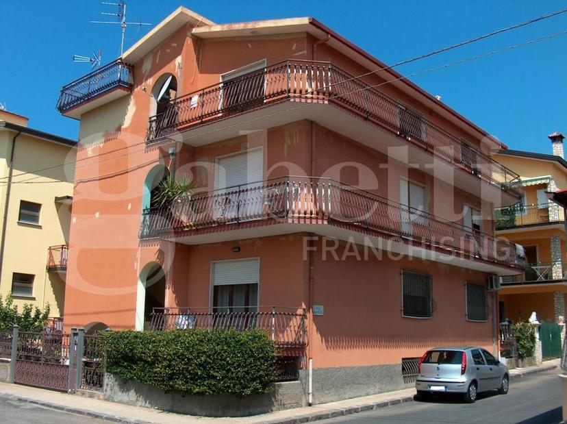 Appartamento in Via Umbria 10, Amantea