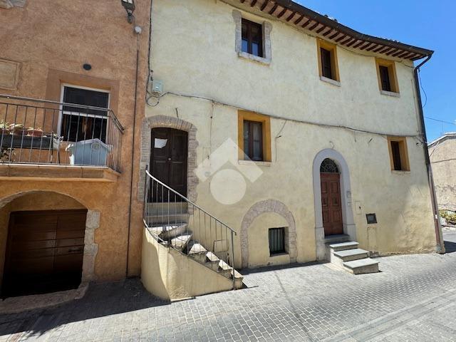 Casa indipendente in Via della Cura, Giano dell'Umbria — foto 2 di 5